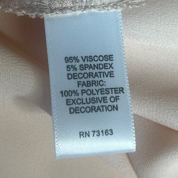 Neiman Marcus Shirt Womens Small Blush Pink Long Sleeve Asymmetrical Hem - Picture 6 of 7